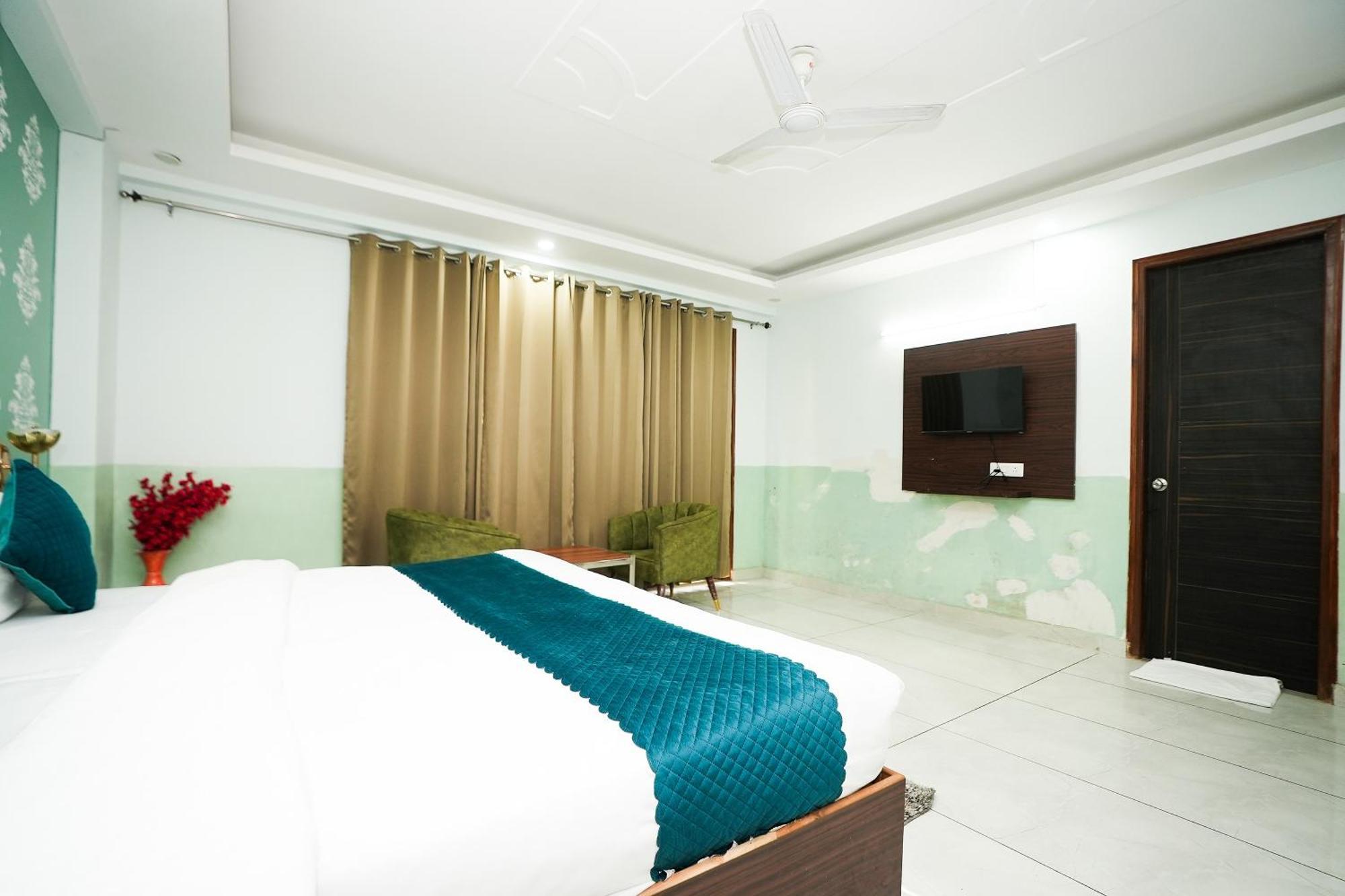Tanvi Premium Residency Near Artemis Hospital, Gurugram Gurgaon Exterior foto