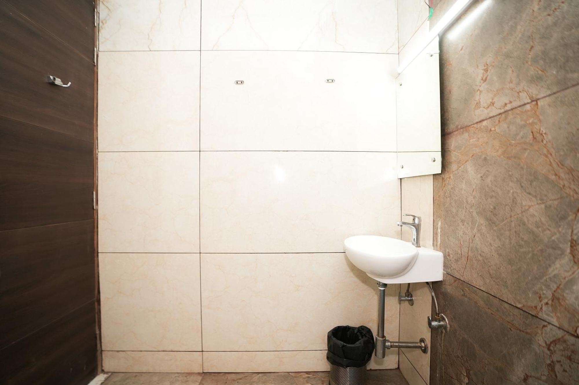 Tanvi Premium Residency Near Artemis Hospital, Gurugram Gurgaon Exterior foto