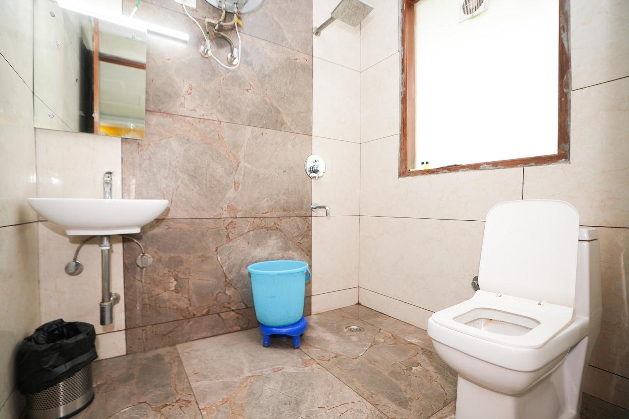 Tanvi Premium Residency Near Artemis Hospital, Gurugram Gurgaon Exterior foto