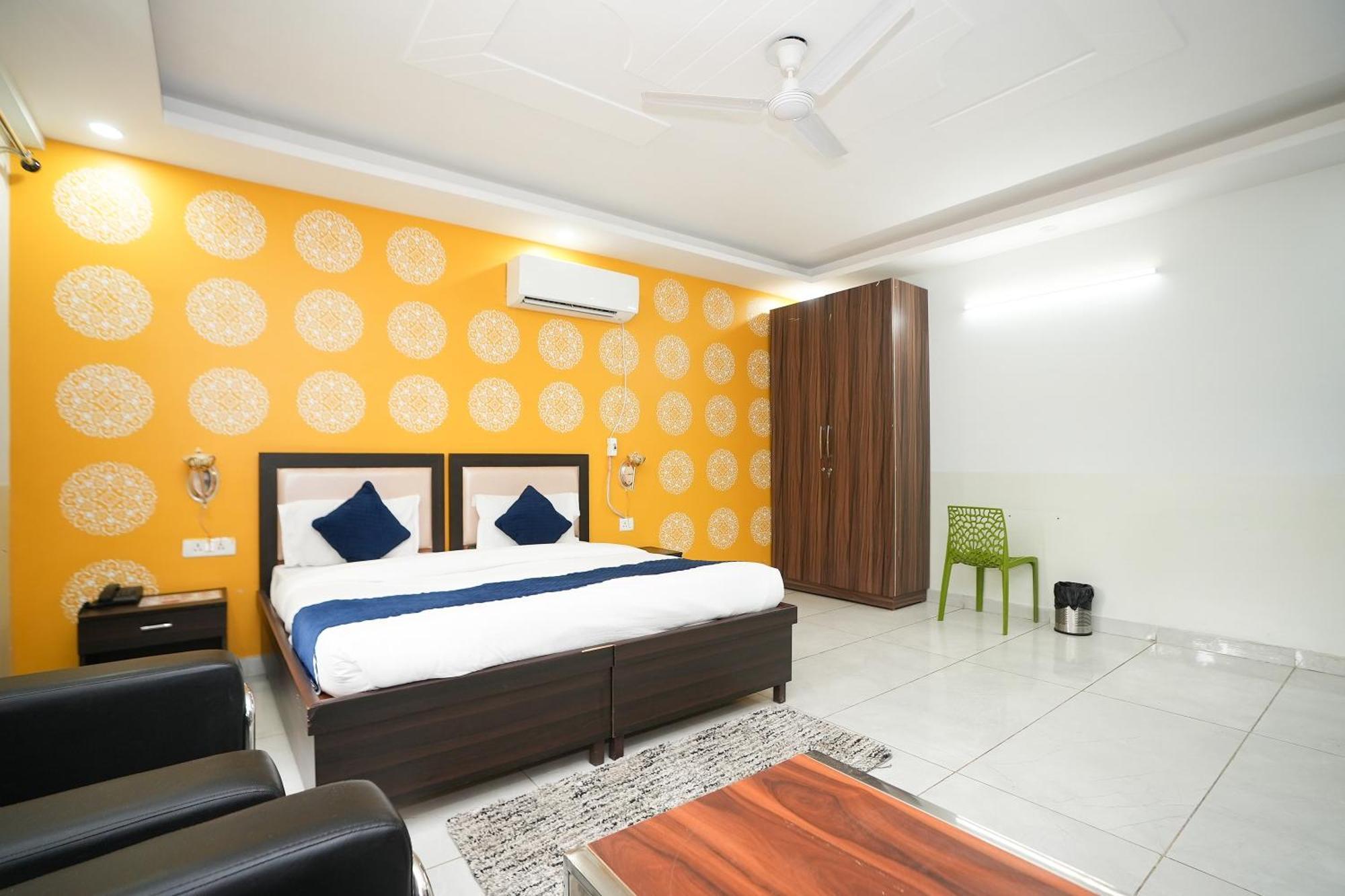 Tanvi Premium Residency Near Artemis Hospital, Gurugram Gurgaon Exterior foto